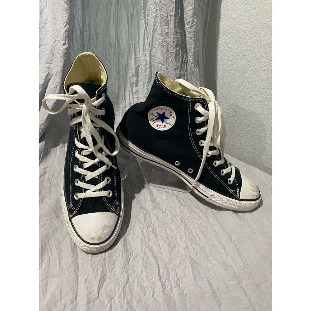 Converse All Stars Chuck’s black high top men’s SZ 10 ladies SZ 12
